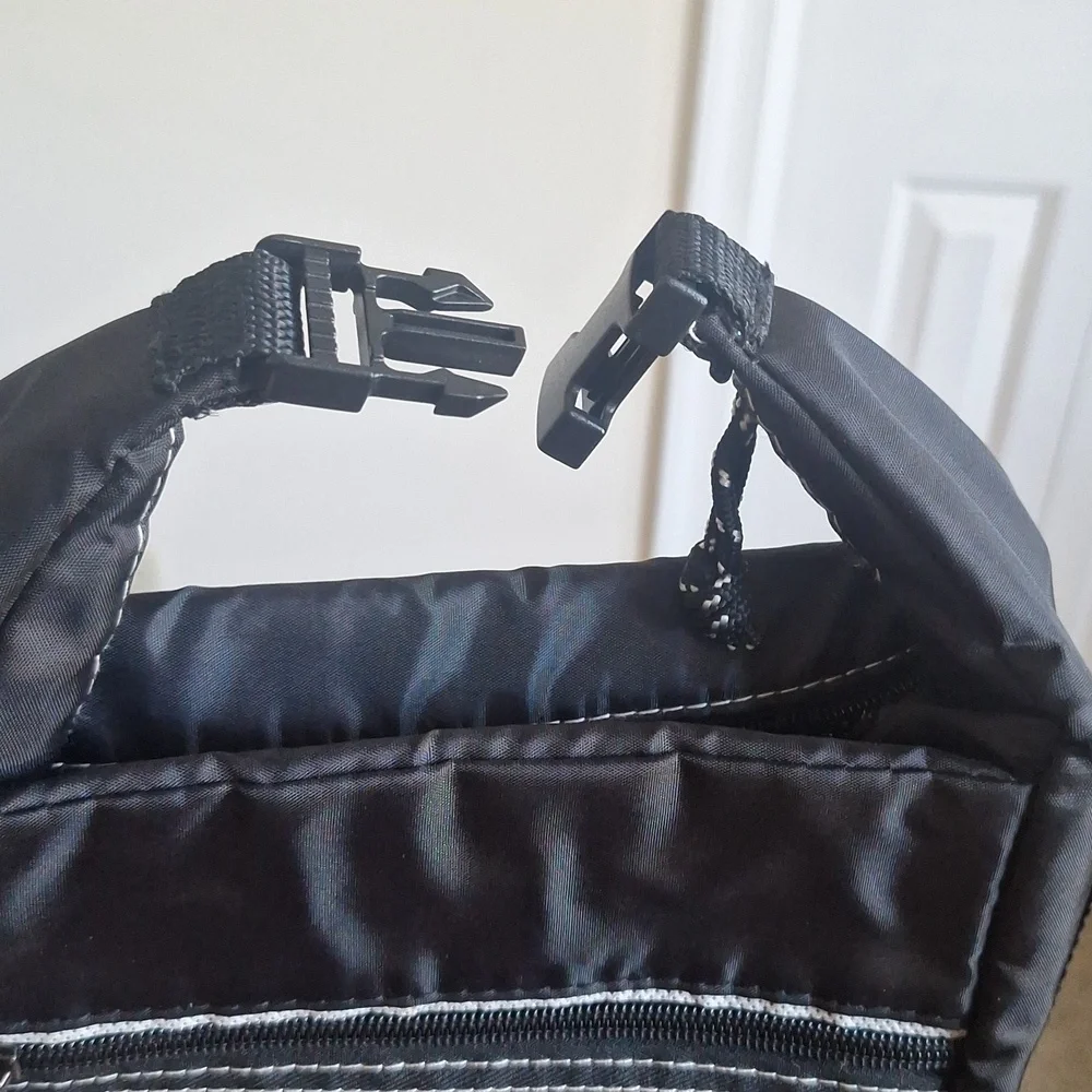🎁Mello Yello Black Crossbody Insulated Bag FREE with $40 Purchase